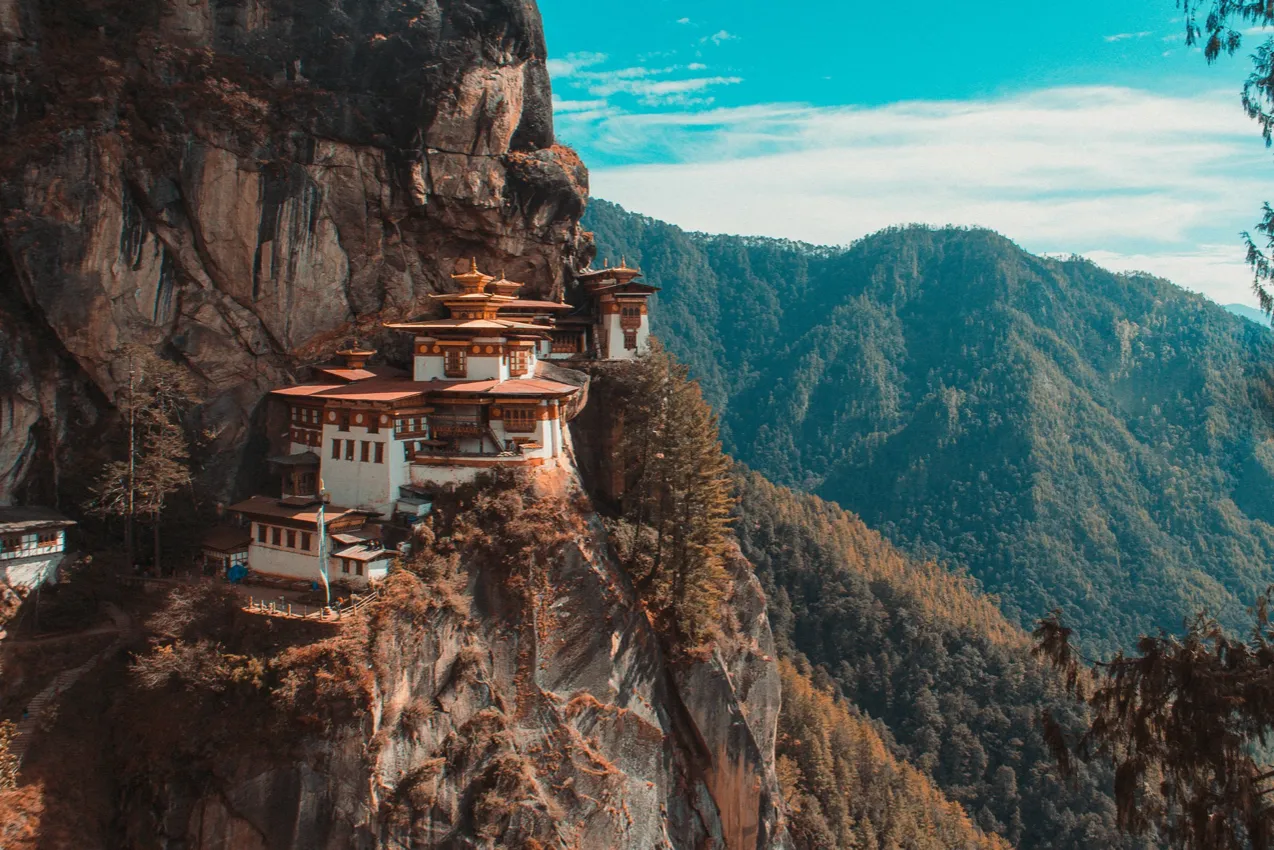 El monasterio del Nido del Tigre en Paro, Bután